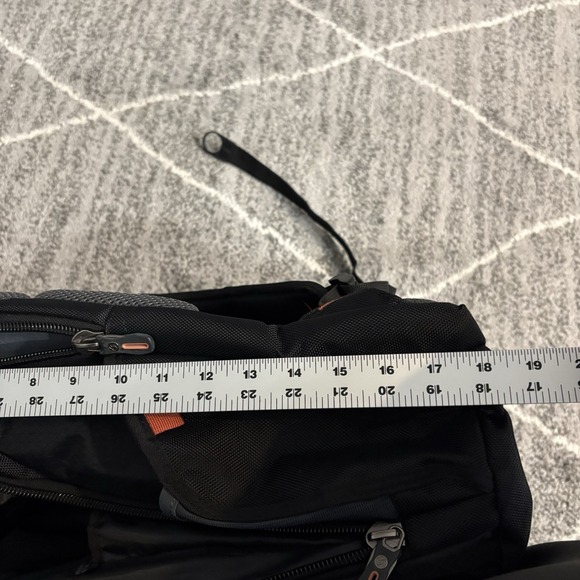 Samsonite Tectonic Large Computer Backpack NWOT - Picture 6 of 9